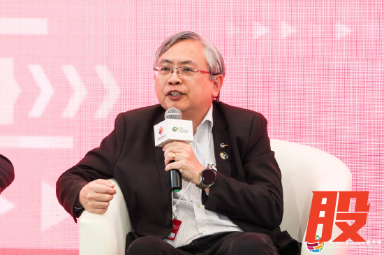 马来西亚拉曼大学校长、东盟工程与科技院院长与院士、马来西亚科学院院士尤芳达